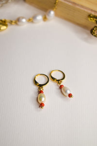 Small rings with sweet water pearls